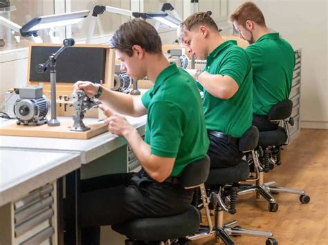 ausbildung uhrmacher rolex|ausbildung zu uhrmacher.